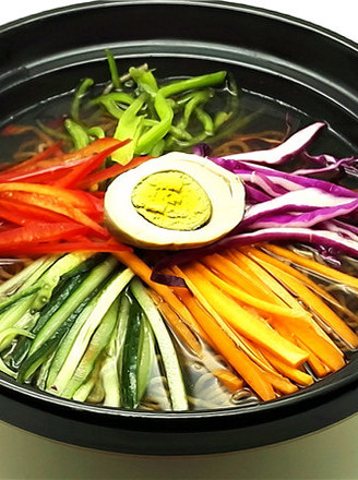 Cold Noodles with Colorful Silk Fibroin recipe