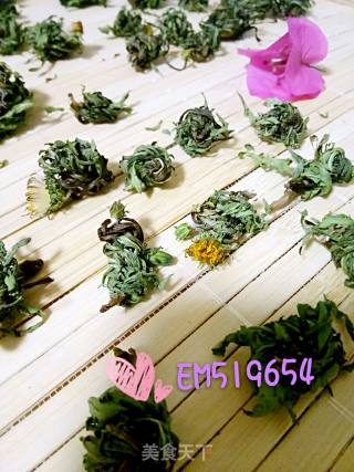 Homemade Dried Dandelion Tea recipe