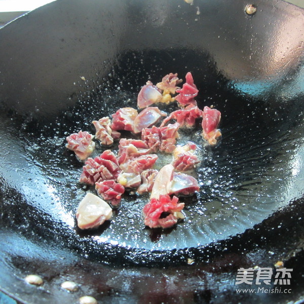 Homemade Sour and Spicy Duck Gizzards recipe