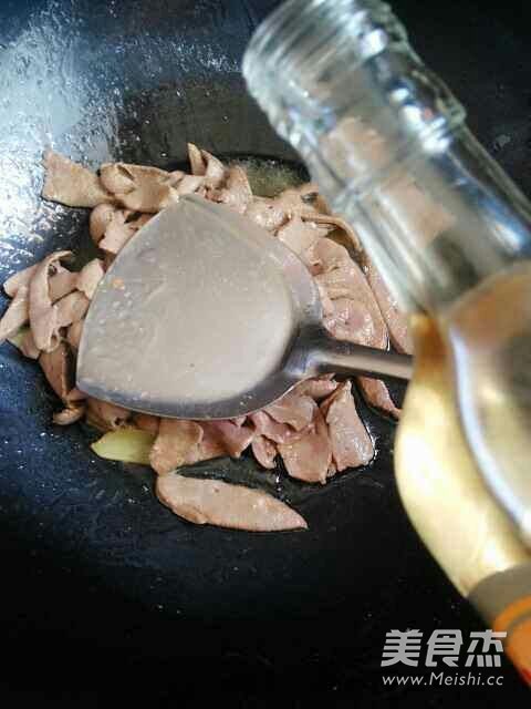 Golden Needle Pork Liver Soup recipe