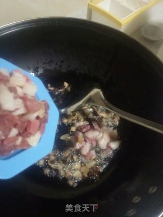 Braised Rice with Ham and Squid recipe
