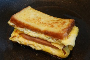 Quick Breakfast—classic Meal, Egg, Cheese, West Toast Sandwich recipe