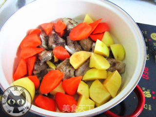 Coke Ribs with Roast Potatoes recipe