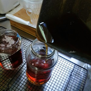 Homemade Cantonese-style Inverted Syrup for Mooncakes (with Brown Sugar Inverted Syrup) recipe