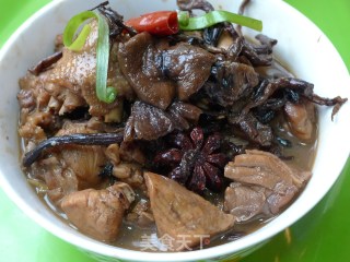 Chicken Stewed with Mushrooms---savory and Delicious Meal recipe