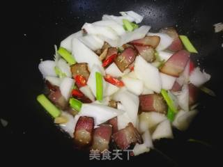 Stir-fried Bacon with Cabbage recipe