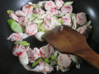 Stir-fried Shrimp Balls with Green Onions recipe