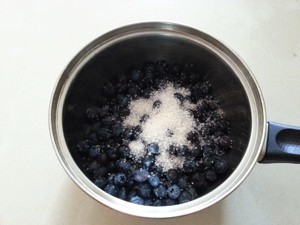 Popped Large-grain Blueberry Sauce recipe