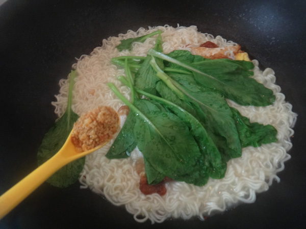 Egg Boiled Noodles recipe