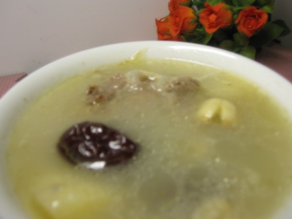 Lotus Seed Oxtail Soup recipe