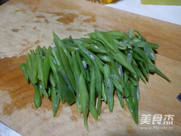 Chicken Gizzards with Beans recipe