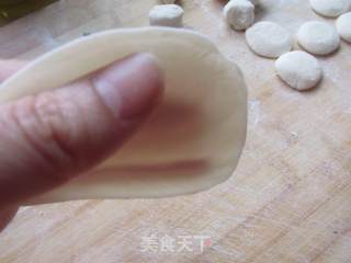 Krill Shepherd's Purse Steamed Dumplings recipe