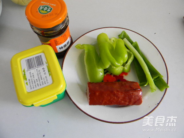 Ham, Green Pepper, Spicy Black Bean Sauce Noodles recipe