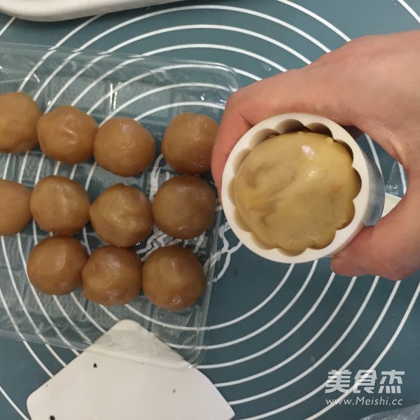 Mooncakes with Egg Yolk and Lotus Seed Paste recipe