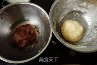 Chocolate Marble Mochi Bun recipe