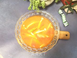 Loofah and Matsutake Mushroom Soup recipe