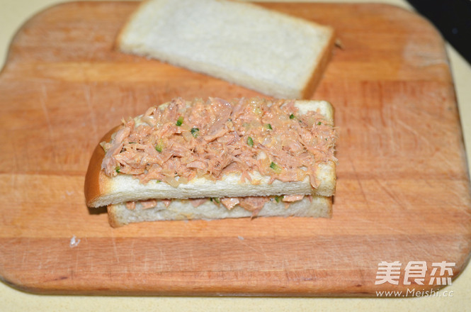 Tuna Cucumber Sandwich recipe