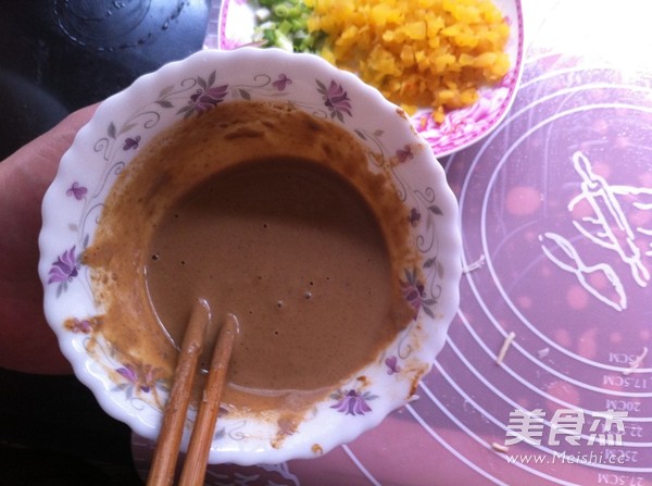 Hot Noodles with Sesame Paste recipe