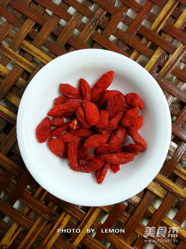 Tremella and Red Date Soup recipe