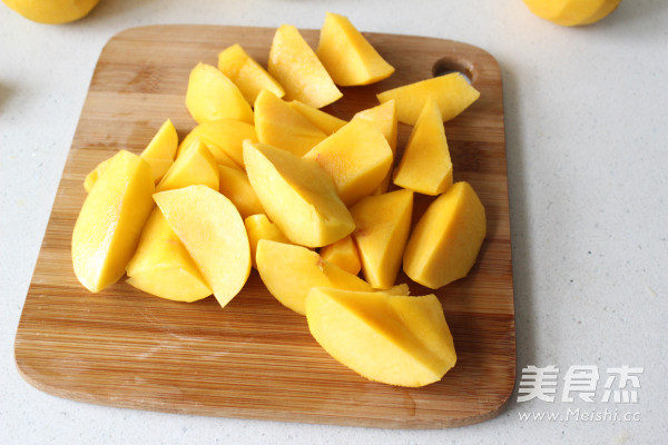 Homemade Canned Yellow Peaches recipe