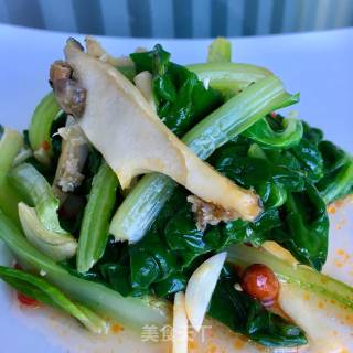 Abalone with Spinach in Oil recipe