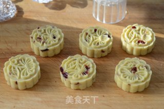 Cranberry Honey Mung Bean Cake recipe