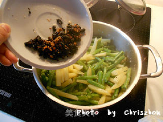 Sword Bean and Potato Chips---vegetarian Hot Stir-fry recipe