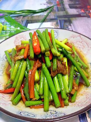 Stir-fried Shredded Pork with Garlic Moss recipe