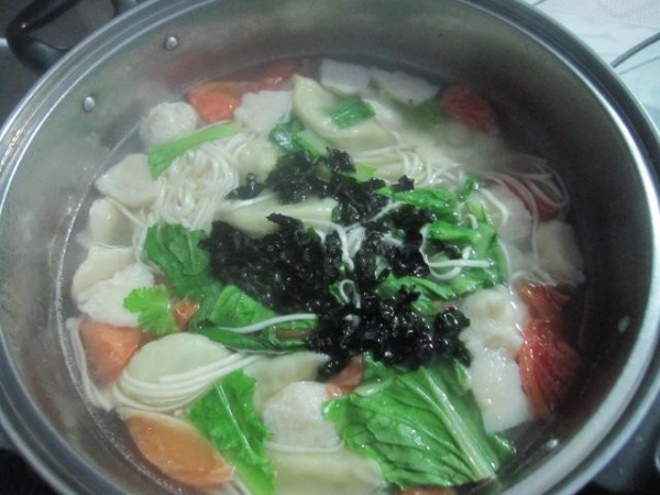 Dumplings with Vegetable Noodles recipe