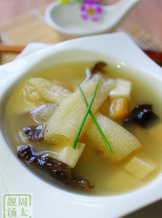 Miso Soup with Bamboo Fungus and Scallops