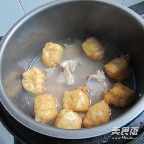 Bone Soup Noodles and Oily Tofu recipe