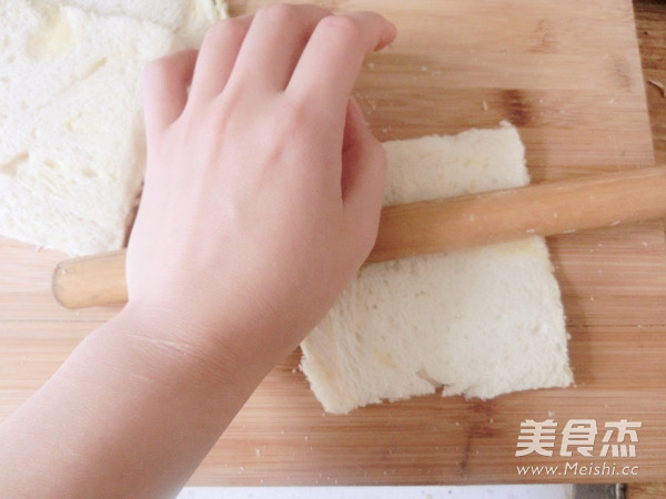 Vegetable Toast Roll with Seaweed Cheese recipe