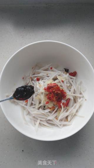 Soup with Lotus Root Silk recipe