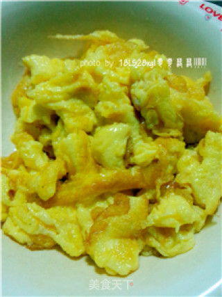 Scrambled Eggs with Seasonal Vegetables recipe