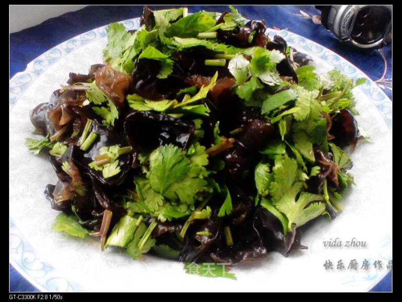 Lixia--coriander Fungus recipe