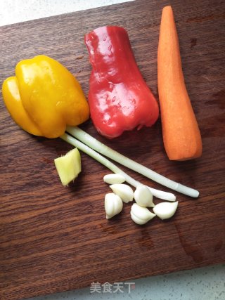 Colored Peppers Mixed with Kelp recipe