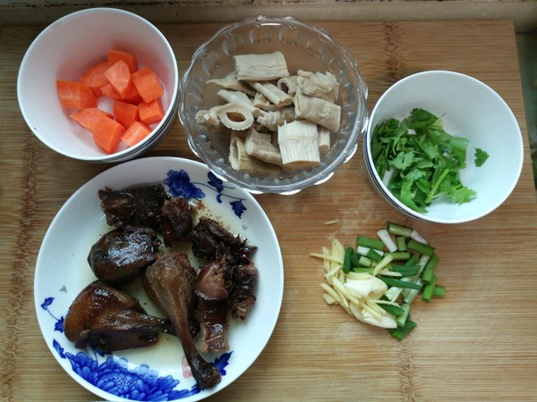 Stewed Duck with Sauce and Dried Bamboo Shoots recipe