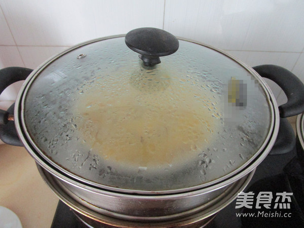 Sea Cucumber and Clams Stewed Egg recipe