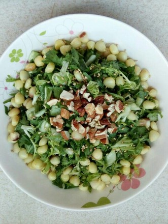 Corn with Nuts and Bitter Chrysanthemum recipe