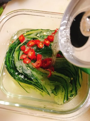 Summer Refreshing Dish "sprite Cucumber" recipe