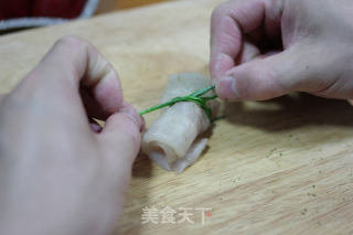 Fresh Fish Rolls with Chopped Pepper recipe