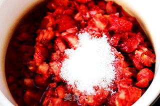 Sweet and Sour Delicious Strawberry Jam recipe