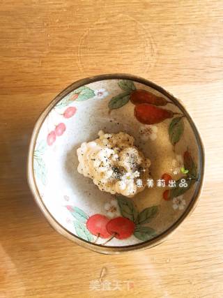 Low-calorie Salad with Avocado and Broccoli in Japanese Cuisine recipe