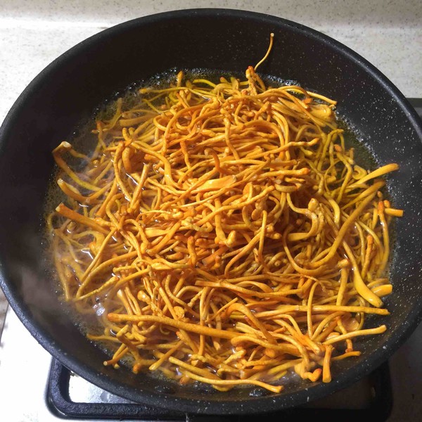 Cold Dressed Fungus Cordyceps Flower recipe