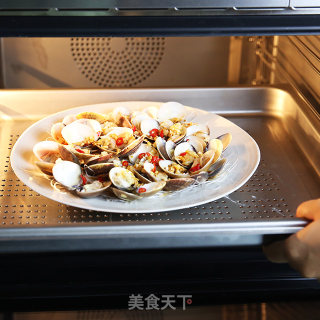 Kuaishou is Delicious-steamed Royal Concubine Shells with Garlic Vermicelli recipe