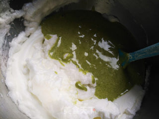 Spinach Juice Chiffon recipe