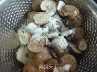 Fried Shiitake Mushrooms with Garlic recipe