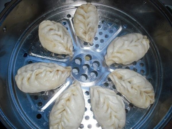 Wheat Buns with Meat Stuffed with Green Radish recipe