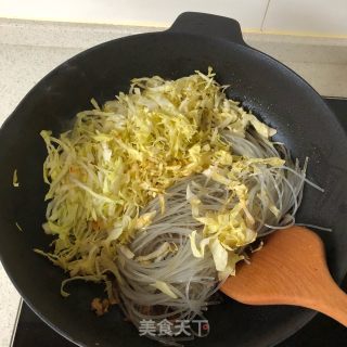 Stir-fried Vermicelli with Cabbage recipe
