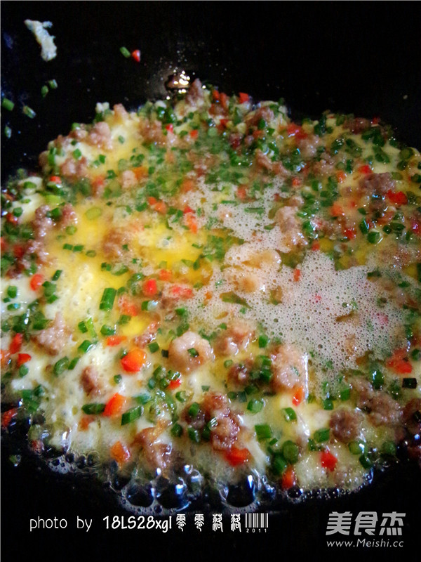 Chive Minced Meat Omelet recipe